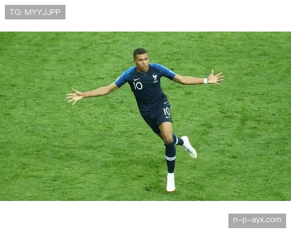 姆巴佩荣膺世界杯银球奖，稳健表现尽显巨星风范