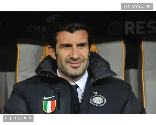 菲戈皇马岁月闪耀伯纳乌:稳健表现铸就传奇瞬间 菲戈皇马岁月闪耀伯纳乌:稳健表现铸就传奇瞬间