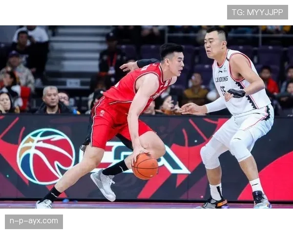 马尔基尼奥斯:法国杯与联赛杯夺冠的关键拼图解析